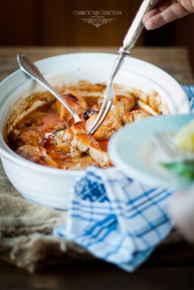 Zdjęcie - Pieczone udka kurczaka w sosie curry z mleczkiem kokosowym - Przepisy kulinarne ze zdjęciami