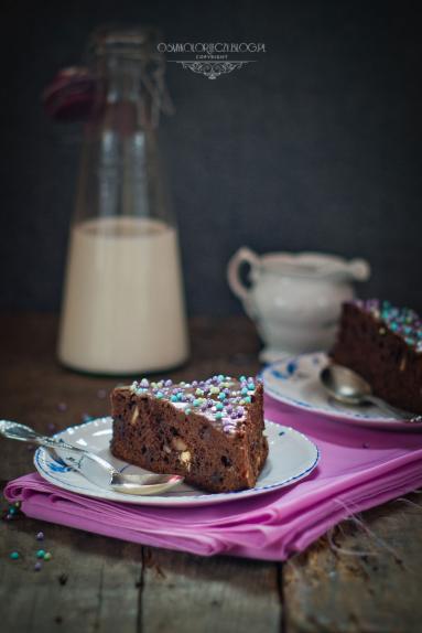 Zdjęcie - Ciasto czekoladowe z orzechami. - Przepisy kulinarne ze zdjęciami