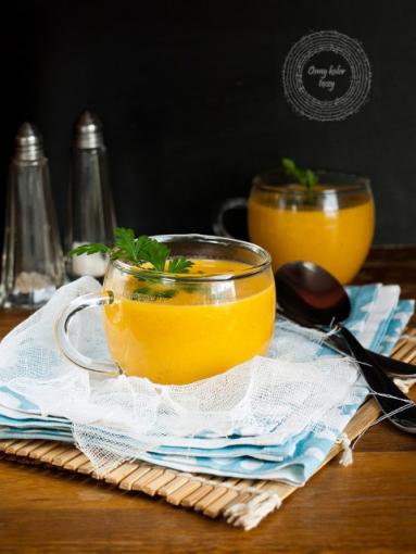 Zdjęcie - Zupa marchewkowa z soczewicą i mlekiem kokosowym. - Przepisy kulinarne ze zdjęciami