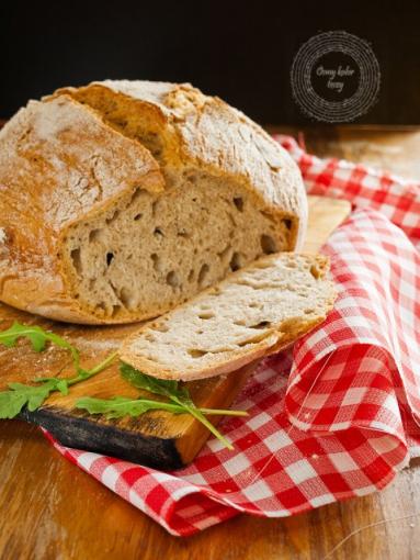 Zdjęcie - Domowy chleb pszenny bez wyrabiania. - Przepisy kulinarne ze zdjęciami