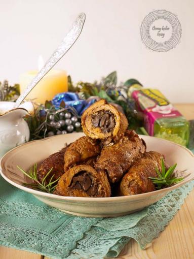 Zdjęcie - Zrazy wieprzowe z grzybami leśnymi - Przepisy kulinarne ze zdjęciami