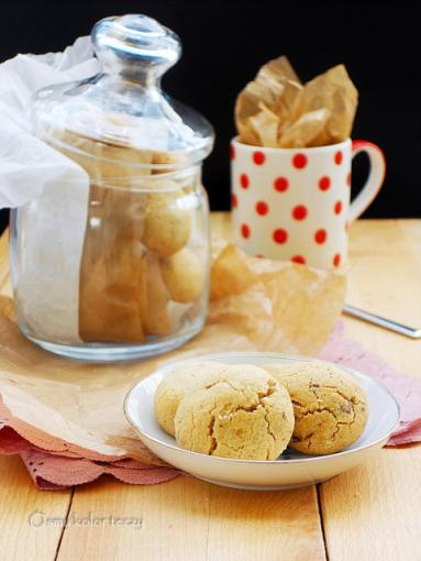 Zdjęcie - Sezamowe ciasteczka z orzechami i tahini - Przepisy kulinarne ze zdjęciami