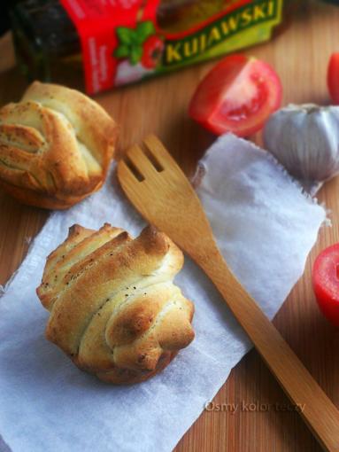 Zdjęcie - Parmezanowe muffiny o smaku włoskiej pizzy – „monkey muffins”. - Przepisy kulinarne ze zdjęciami