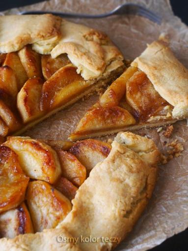 Zdjęcie - Rustykalna tarta z karmelizowanymi jabłkami. - Przepisy kulinarne ze zdjęciami