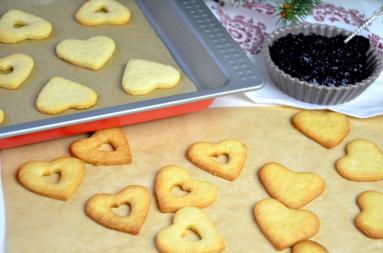 Zdjęcie - Świąteczne kruche ciasteczka - Przepisy kulinarne ze zdjęciami