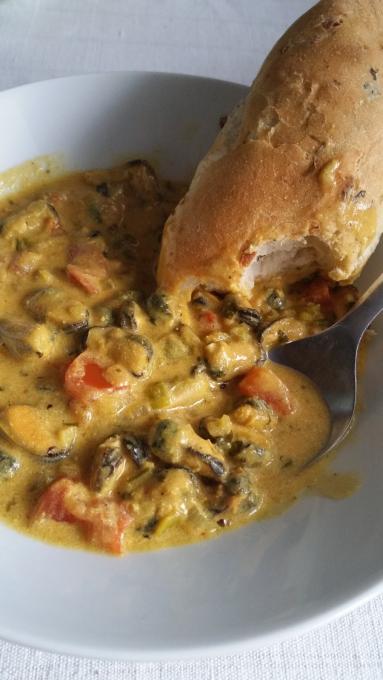 Zdjęcie - Gęsta zupa z małży, czyli clam chowder - Przepisy kulinarne ze zdjęciami