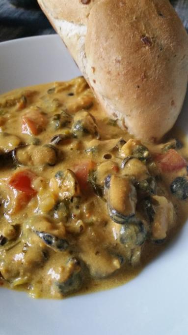 Zdjęcie - Gęsta zupa z małży, czyli clam chowder - Przepisy kulinarne ze zdjęciami