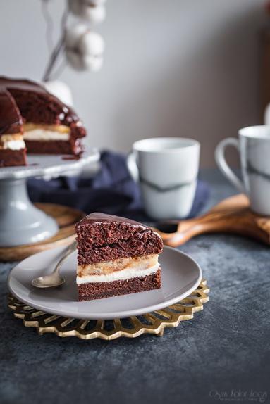 Zdjęcie - Ciasto czekoladowe z karmelizowanymi bananami - Przepisy kulinarne ze zdjęciami