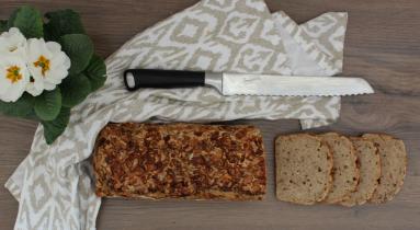 Zdjęcie - Piwny chleb żytni na zakwasie ze słonecznikiem i migdałami - Przepisy kulinarne ze zdjęciami