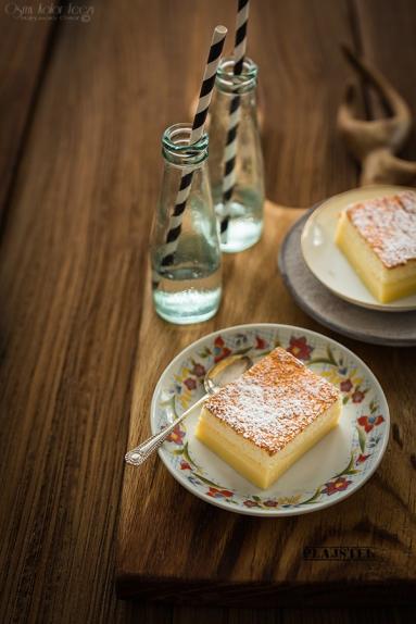 Zdjęcie - Magiczne ciasto – warstwowe ciasto budyniowe - Przepisy kulinarne ze zdjęciami