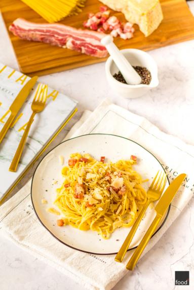 Zdjęcie - Spaghetti alla carbonara - Przepisy kulinarne ze zdjęciami