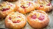 Zdjęcie - Serowa strata ze szpinakiem i pomidorami - Przepisy kulinarne ze zdjęciami