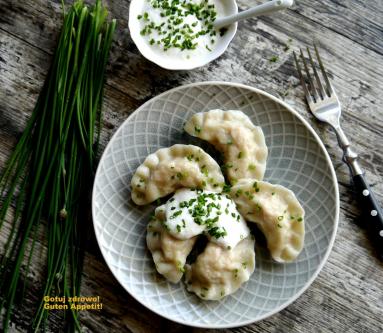 Zdjęcie - Pierogi z farszem z dorsza i łososia - Przepisy kulinarne ze zdjęciami