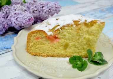 Zdjęcie - Łatwe ciasto z rabarbarem + film - Jak zrobić - Smakowite Dania - Przepisy kulinarne ze zdjęciami