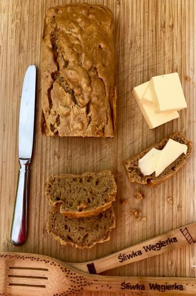 Zdjęcie - Prosty chlebek z masła orzechowego bez mąki - Przepisy kulinarne ze zdjęciami