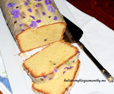 Zdjęcie - Ciasto z białą czekoladą i marakują - Przepisy kulinarne ze zdjęciami