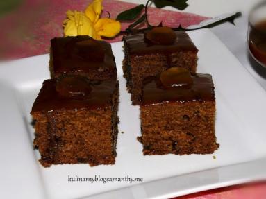 Zdjęcie - Ciasto imbirowe z sosem karmelowym - Przepisy kulinarne ze zdjęciami