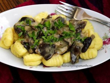 Zdjęcie - Gnocchi z grzybami - Przepisy kulinarne ze zdjęciami