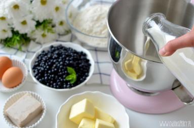 Zdjęcie - Ciasto z jagodami - Przepisy kulinarne ze zdjęciami