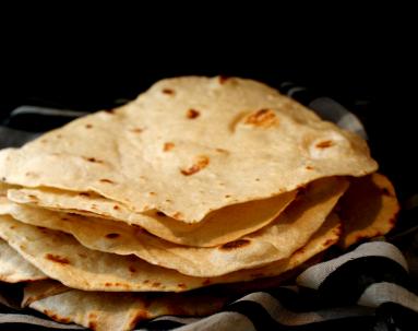 Zdjęcie - Domowa tortilla - Przepisy kulinarne ze zdjęciami
