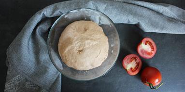 Zdjęcie - Pomidorowe bajgle - Przepisy kulinarne ze zdjęciami