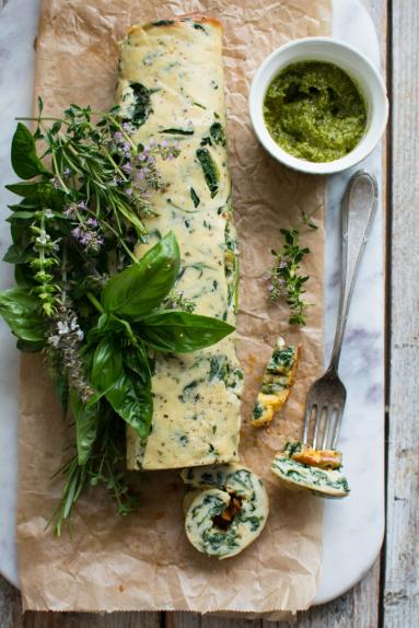 Zdjęcie - Pieczony omlet ze szpinakiem - Przepisy kulinarne ze zdjęciami