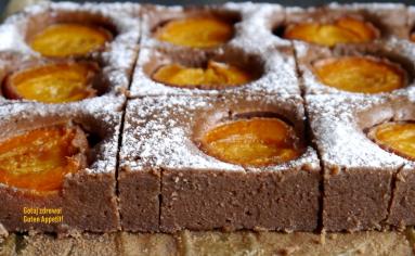 Zdjęcie - Brownie z morelami - Przepisy kulinarne ze zdjęciami