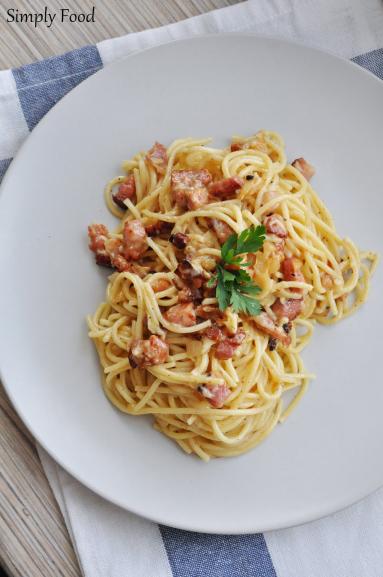 Zdjęcie - Spaghetti carbonara - Przepisy kulinarne ze zdjęciami