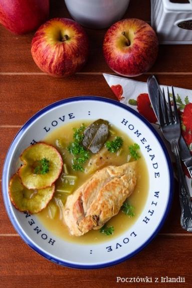 Zdjęcie - Kurczak w sosie jabłkowym | U stóp Benbulbena - Przepisy kulinarne ze zdjęciami