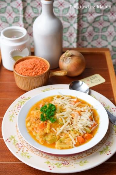 Zdjęcie - Jesienna zupa wiejska z soczewicą | U stóp Benbulbena - Przepisy kulinarne ze zdjęciami