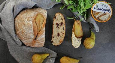 Zdjęcie - Chleb z gruszką i żurawiną - Przepisy kulinarne ze zdjęciami
