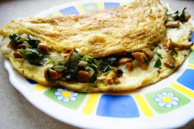 Zdjęcie - Omlet z kurkami i mozarellą - Przepisy kulinarne ze zdjęciami
