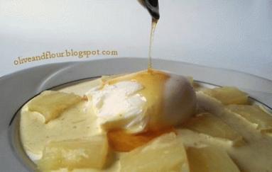 Zdjęcie - Jajka w koszulkach z karmelem, ananasem i sosem curry. - Przepisy kulinarne ze zdjęciami