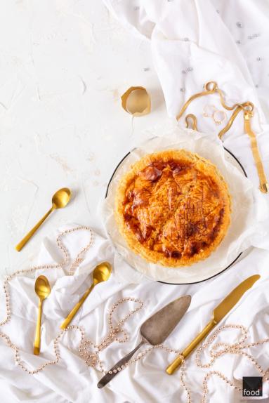 Zdjęcie - Galette des rois - francuska tarta migdałowa na Święto Trzech Króli - Przepisy kulinarne ze zdjęciami