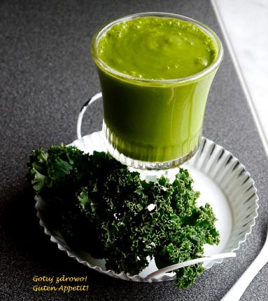 Zdjęcie - Jarmużowy szejk na zdrowie! Zielony detoks - Przepisy kulinarne ze zdjęciami