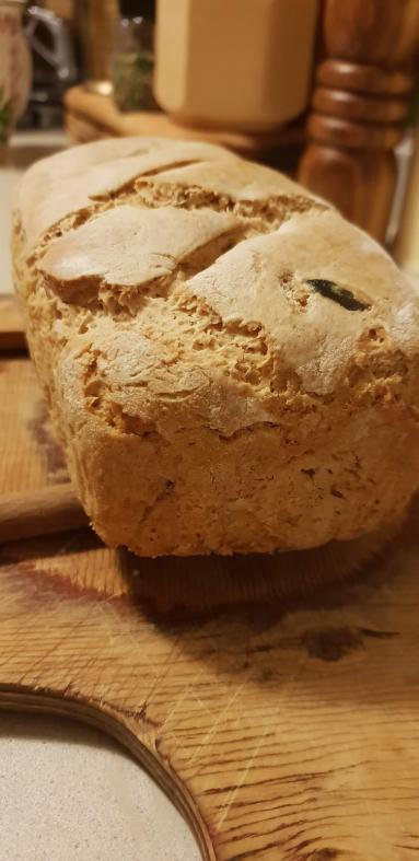 Zdjęcie - Chleb owsiany z ziarnami, na zakwasie - Przepisy kulinarne ze zdjęciami