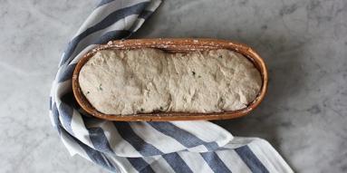 Zdjęcie - Wiosenny chleb na zakwasie - Przepisy kulinarne ze zdjęciami