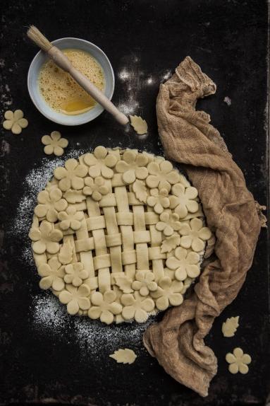Zdjęcie - Bardzo szybka tarta z gruszkami lub jabłkami - Przepisy kulinarne ze zdjęciami