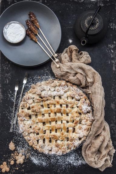 Zdjęcie - Bardzo szybka tarta z gruszkami lub jabłkami - Przepisy kulinarne ze zdjęciami