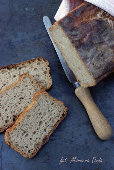 Zdjęcie - Chleb pytlowy z dodatkiem mąki pszennej z cebulką - Przepisy kulinarne ze zdjęciami