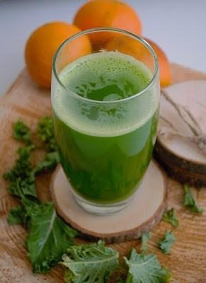 Zdjęcie - Zielony sok z jarmużem: źródło witaminy C - Przepisy kulinarne ze zdjęciami