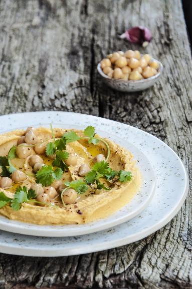 Zdjęcie - Hummus z pieczonym batatem - Przepisy kulinarne ze zdjęciami