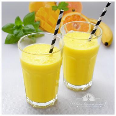Zdjęcie - Smoothie pomarańczowo-bananowe z mango - Przepisy kulinarne ze zdjęciami