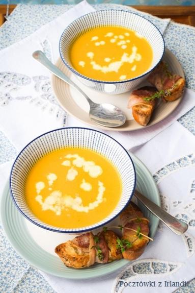 Zdjęcie - Zupa z pieczonych marchewek z grzankami | U stóp Benbulbena - Przepisy kulinarne ze zdjęciami