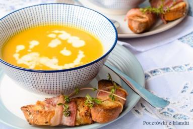 Zdjęcie - Zupa z pieczonych marchewek z grzankami | U stóp Benbulbena - Przepisy kulinarne ze zdjęciami