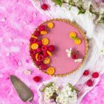 Zdjęcie - Tarta z kokosowo-malinową panna cottą - Przepisy kulinarne ze zdjęciami