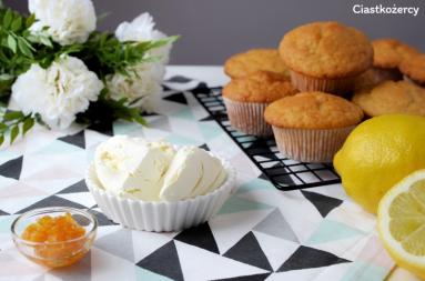Zdjęcie - Proste cakepops – ciasto na patyczkach - Przepisy kulinarne ze zdjęciami