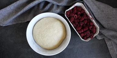 Zdjęcie - Chlebek z malinami - Przepisy kulinarne ze zdjęciami