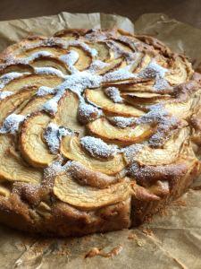 Zdjęcie - Podwójnie jabłkowe ciasto na lato - Przepisy kulinarne ze zdjęciami