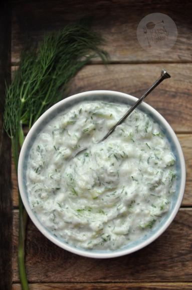 Zdjęcie: Tzatziki z chrzanem Zdjęcie - Tzatziki z chrzanem - Przepisy kulinarne ze zdjęciami